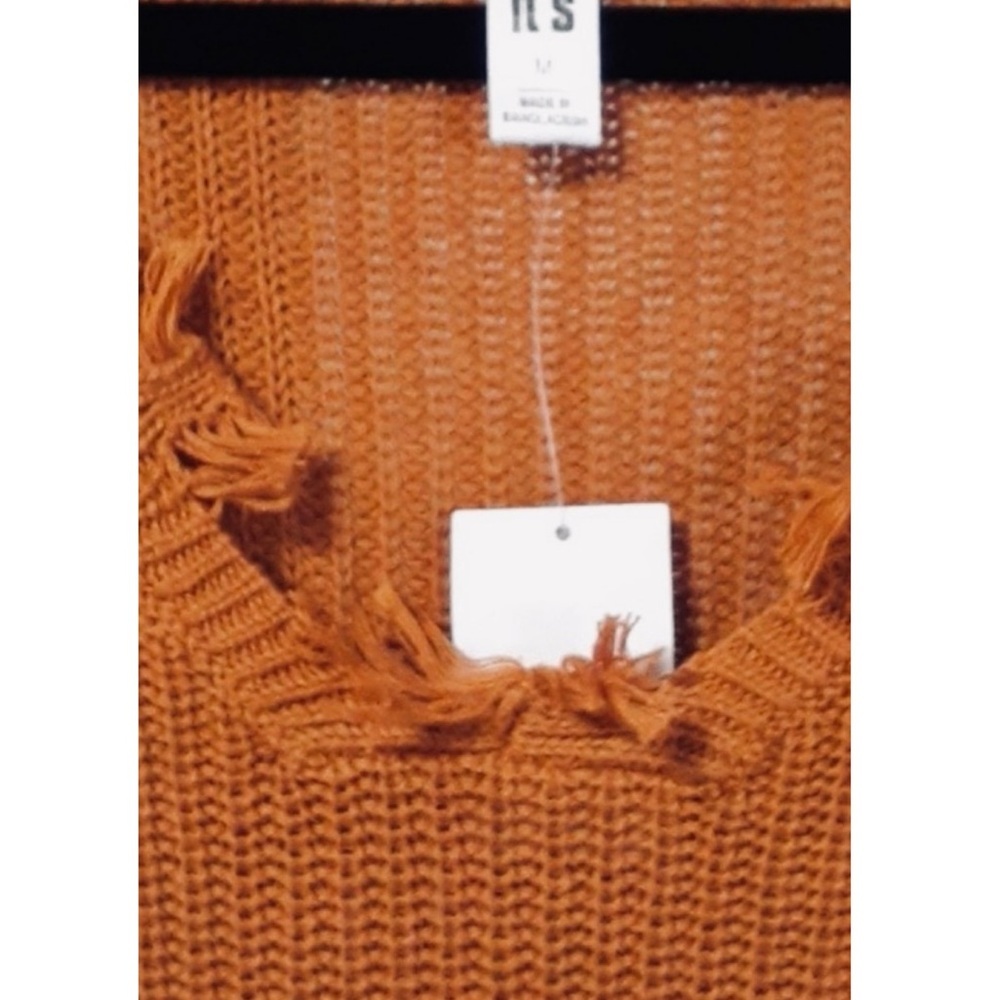 NWT Distressed Sweater - Picture 3 of 4